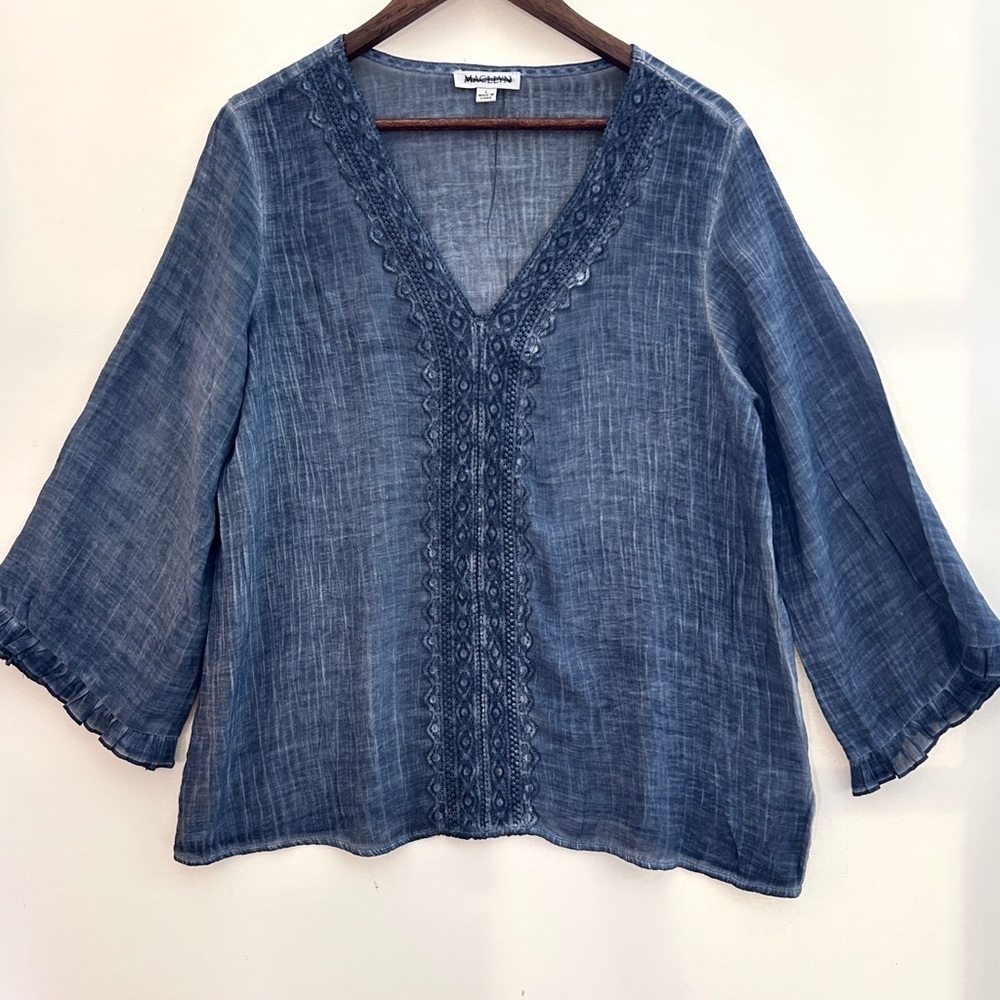 Macllyn Blue Gauze Lace V-Neck Blouse Size L Boho Peasant Top - Picture 3 of 7